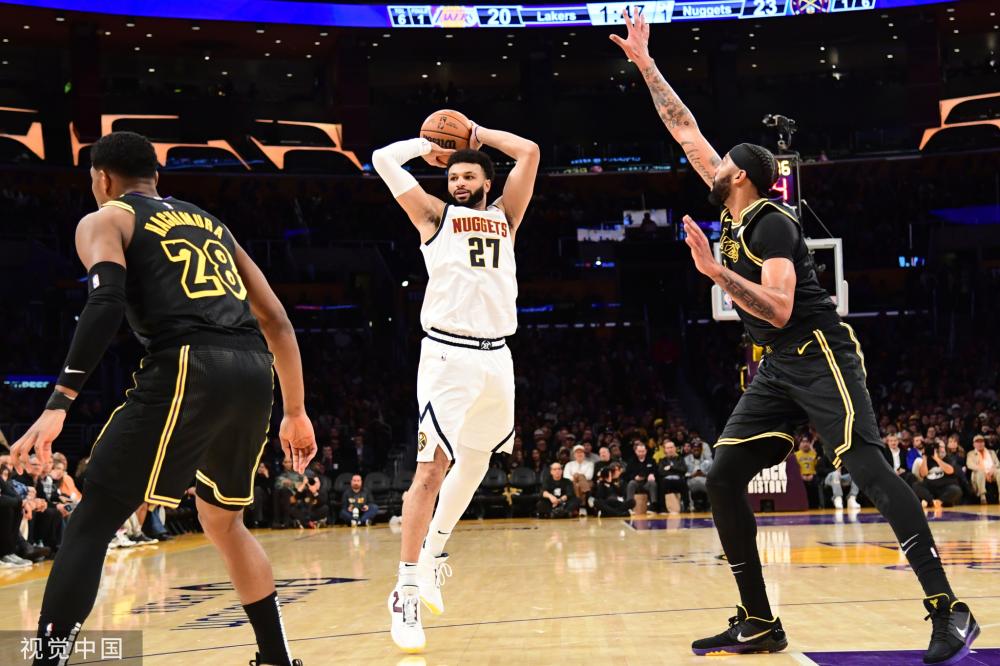 现为她的职 现为她的职