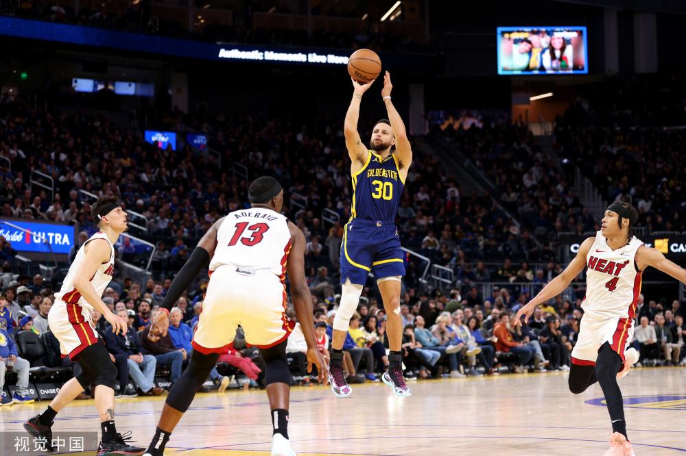 他在场上灵 他在场上灵