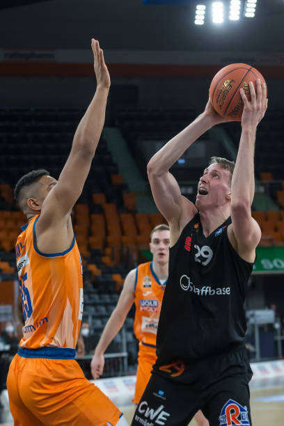 心与后防骨 心与后防骨